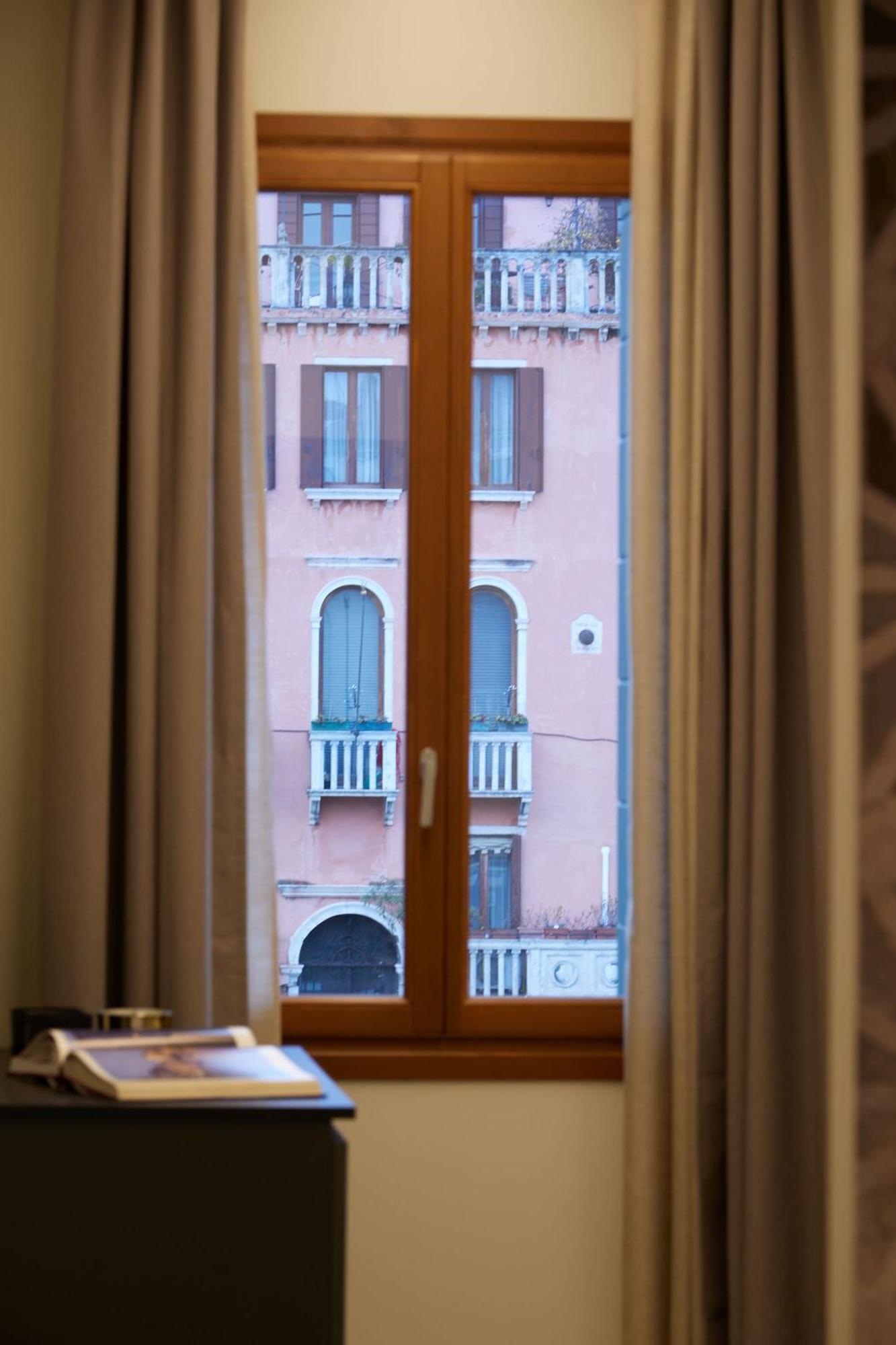 Apartment Palazzina Riva Venice